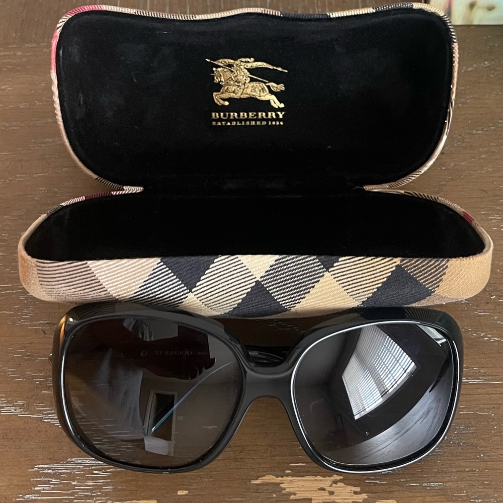 Black Burberry Sunglasses with Case